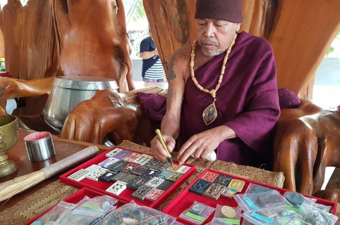 佩戴泰国佛牌的时候有什么讲究没有