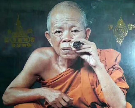 龙婆坤（Luang Por Kun）佛牌寓意和简介